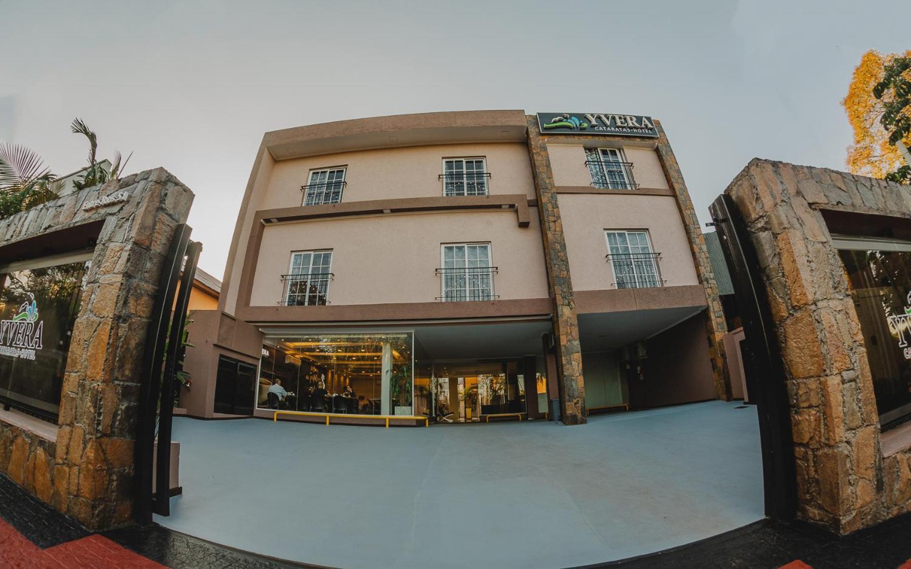 Hotel Yvera Cataratas Puerto Iguazú Exterior foto